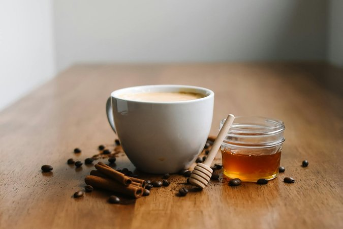 Masala Chai Martini cocktail indiano