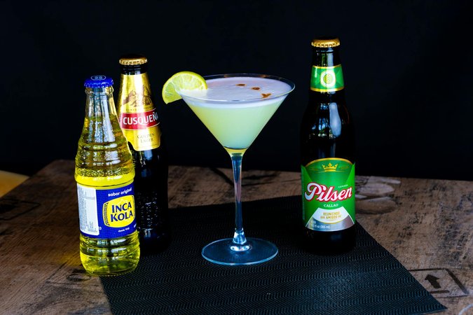 Pisco Sour cocktail peruviano tradizionale con schiuma